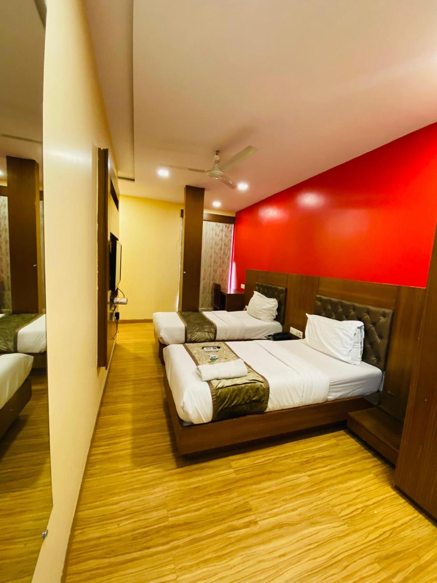 Hotel Arton Regency Near Terminal 2 Airport Mumbai Exterior foto